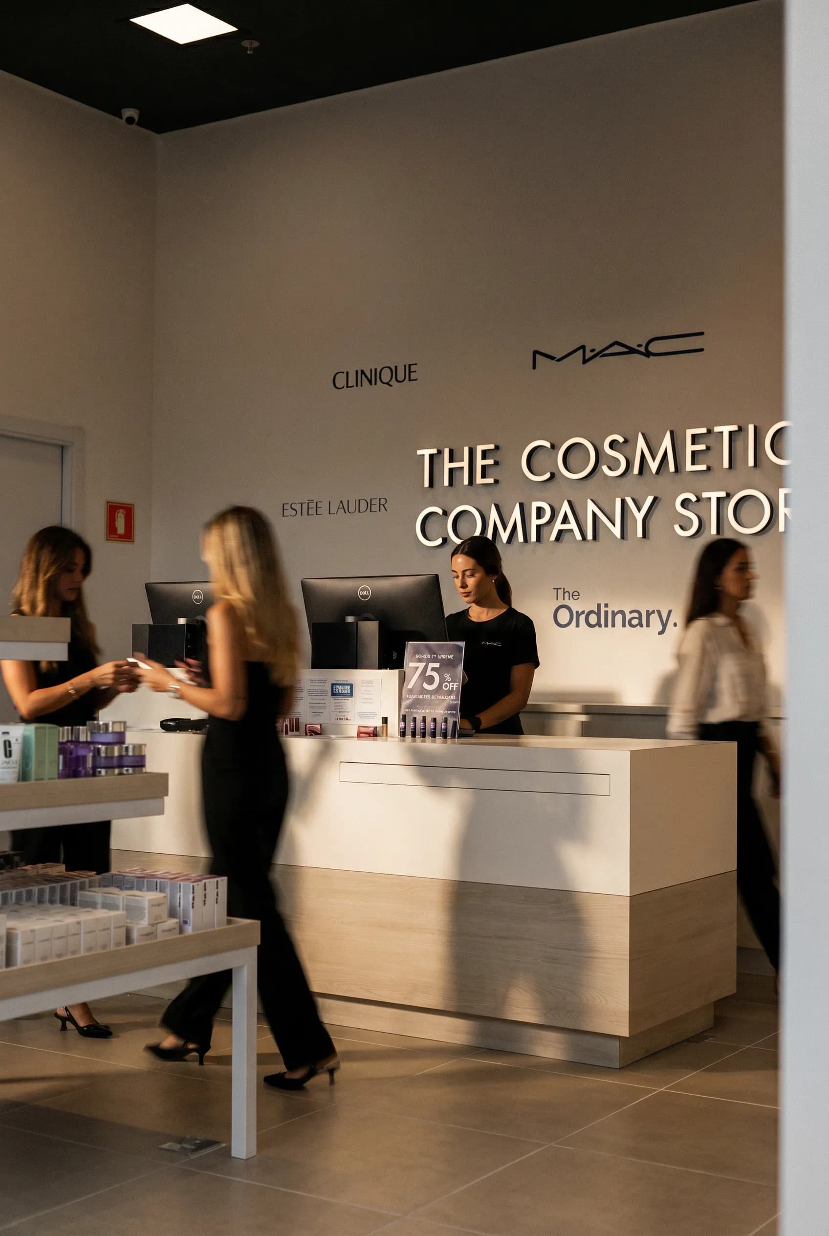 Estée Lauder — Retrofit de Marca — registro 17